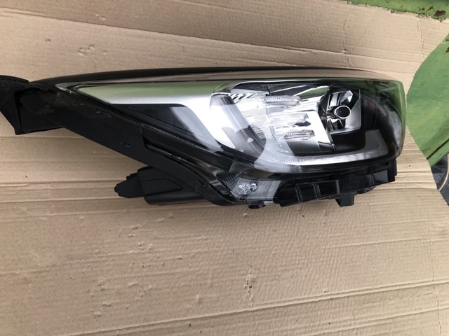 92102H8500 HYUNDAI Фара правая купить в Черкассы