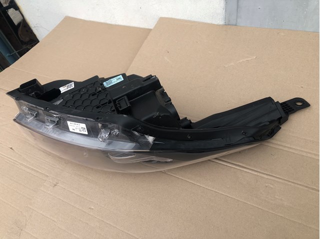 92102J7001 HYUNDAI Правая фара купить в Винница