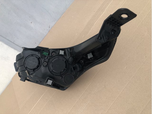 92102J7001 HYUNDAI Фара правая купить в Тернополь