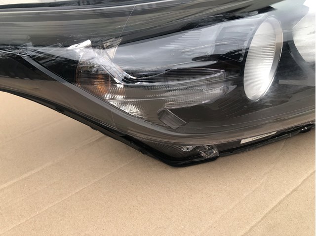 92102J7001 HYUNDAI Правая фара купить в Полтава
