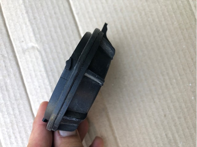 HYUNDAI 921402M000 Крышка фары задняя в наличии Киев