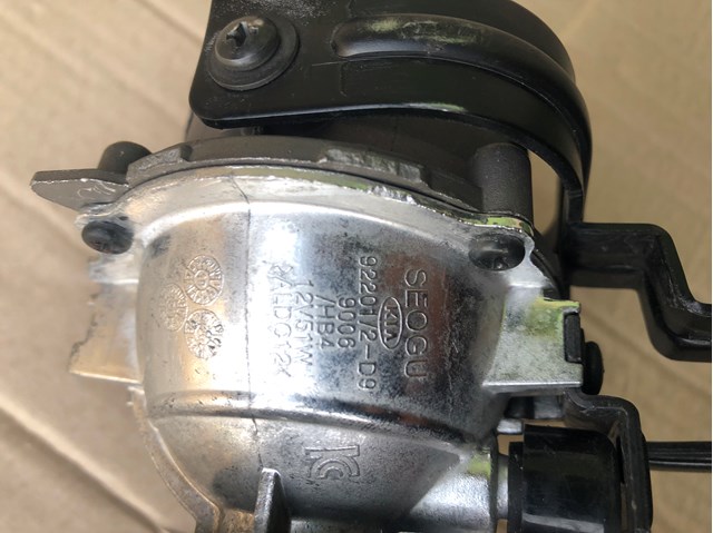 92202H8600 HYUNDAI Фара противотуманная правая купить в Черновцы