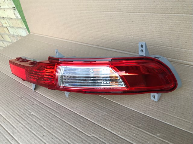 HYUNDAI 924063U300 Фонарь противотуманный задний правый в наличии Николаев