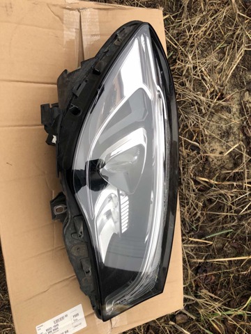 MERCEDES A1179069900 Фара правая в наличии Николаев