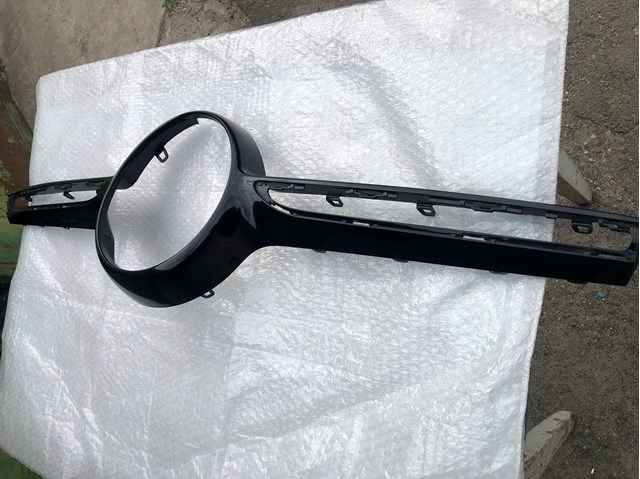 16788862009040 MERCEDES Накладка решетки радиатора нижняя купить в Винница