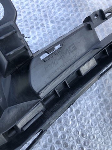 MERCEDES A2138852500 Кронштейн бампера переднего центральный в наличии Украина