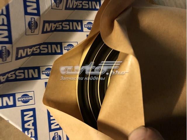 B655389915 Уплотнитель фонаря заднего внешнего купить Винница