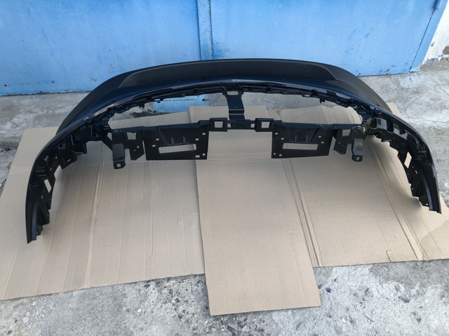 DFR550031 MAZDA Передний бампер купить в Харьков