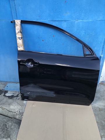 Пассажирская передняя дверь H01004EAAA NISSAN
