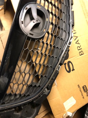 KD4550710F MAZDA Решетка радиатора купить в Запорожье