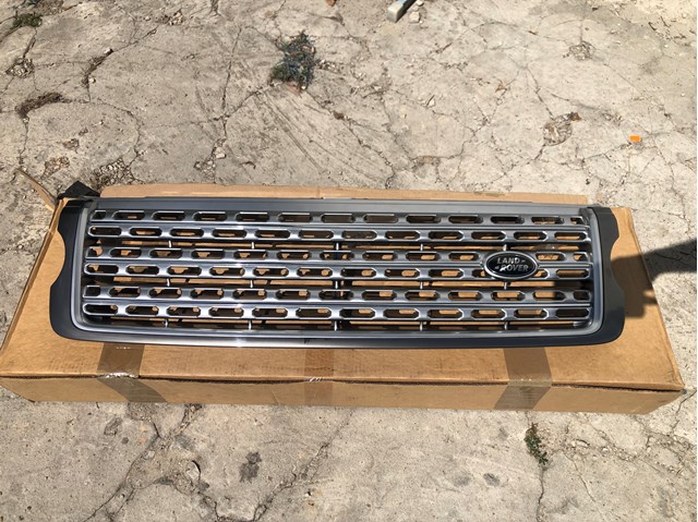 LAND ROVER LR055881 Решетка радиатора в наличии Ровно