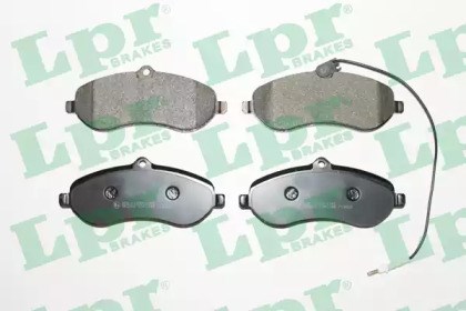Колодки тормозные дисковые комплект 05P1348 LPR