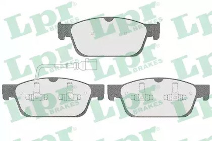 Передние тормозные колодки 05P1551 LPR