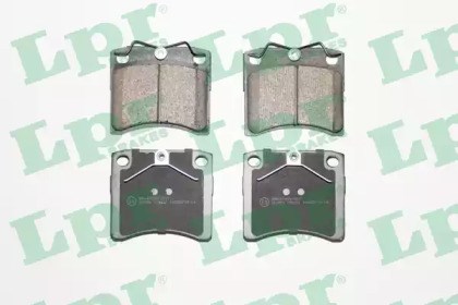 Передние тормозные колодки 05P631 LPR