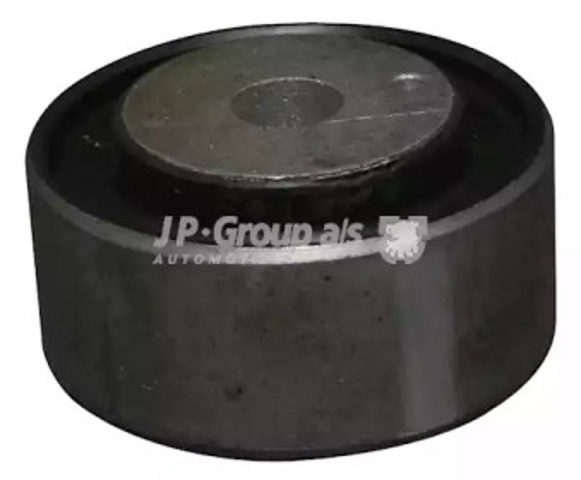Сайлентблок заднего подрамника 1350100600 JP GROUP