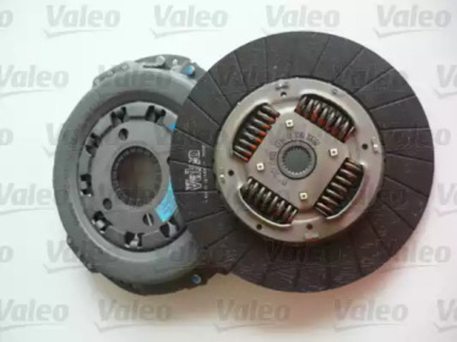 Комплект сцепления (3 части) 826204 VALEO