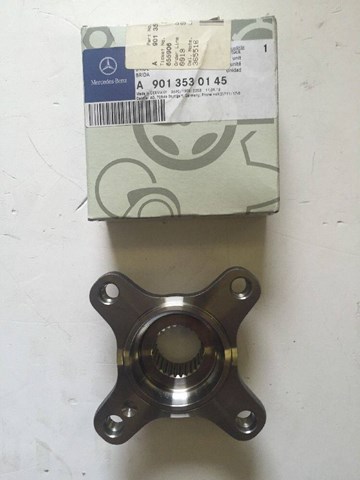 Фланец хвостовика заднего редуктора A9013530145 MERCEDES