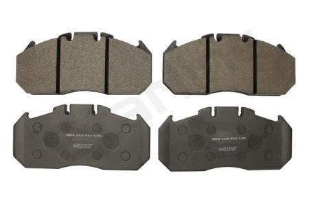 Колодки тормозные передние дисковые BDT010 STARLINE