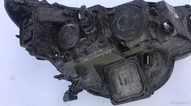 260609985R RENAULT Фара левая купить в Ужгород