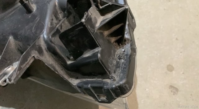 SUZUKI 3532054P00 Левая фара в наличии Черновцы