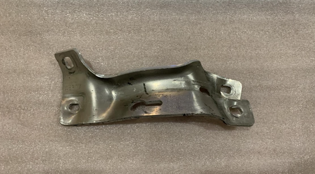 51117357180 Кронштейн усилителя переднего бампера купить Запорожье