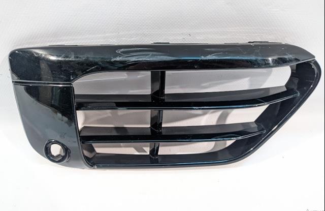 BMW 51117453984 Решетка бампера переднего правая в наличии Житомир