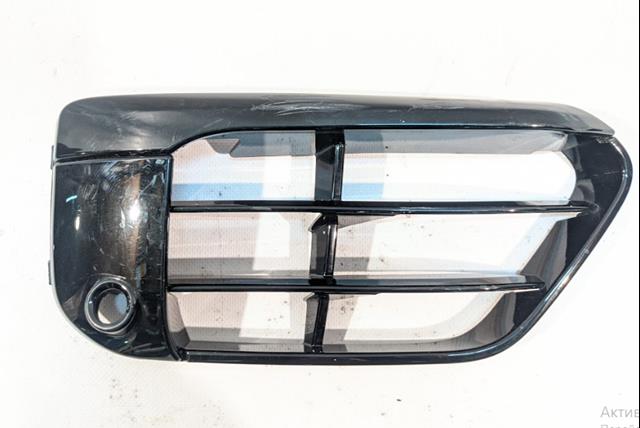 51117453984 BMW Решетка бампера переднего правая купить в Черновцы