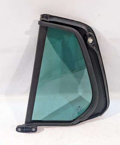 VAG 5G6845214C Стекло-форточка двери задней правой в наличии Павлоград