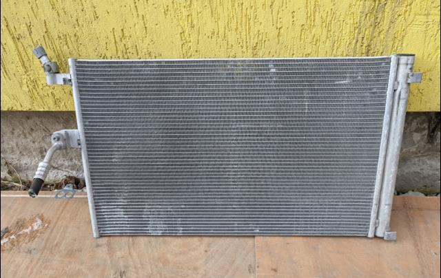 Радиатор охлаждения кондиционера 64539389411 BMW