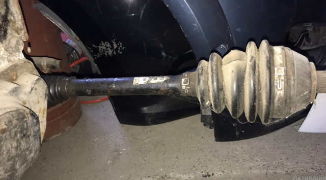 VAG 6R0407761 Левая полуось в наличии Винница