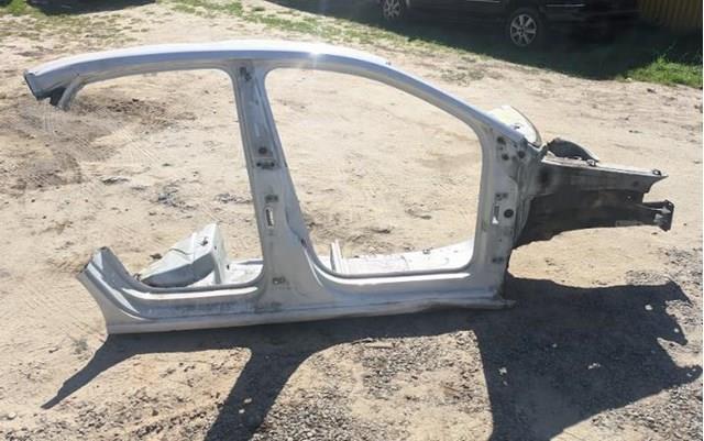 VAG 6RU809606C Боковина кузова правая в наличии Ирпень