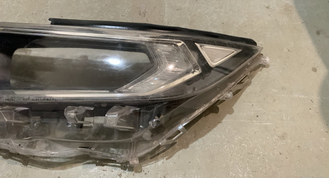 8118542841 TOYOTA Фара левая купить в Харьков