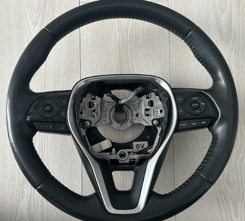 TOYOTA 8425042430 Блок кнопочных переключателей рулевого колеса в наличии Запорожье