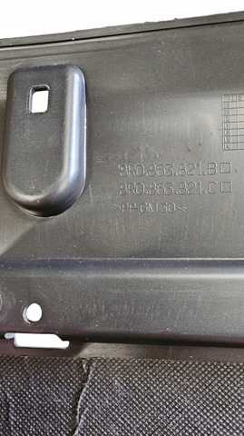 VAG 8R0863821B в наличии Каменское