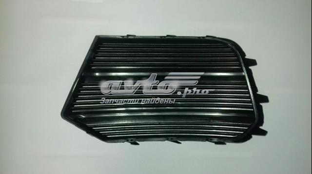 8U0807682P4U8 VAG Молдинг бампера переднего правый купить в Львов