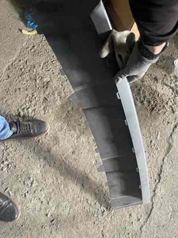 Обвес бампера 8U0807733B VAG