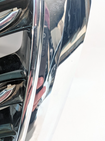 MERCEDES A22288025009040 Решетка радиатора в наличии Кривой Рог