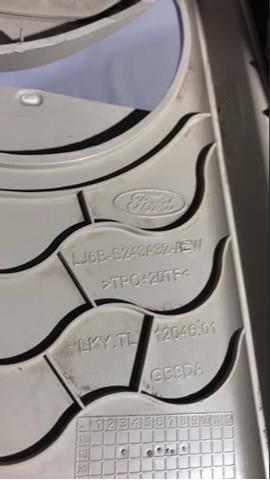 FORD LJ6Z7824356AD Обшивка стойки кузова внутренняя средняя правая в наличии Тернополь
