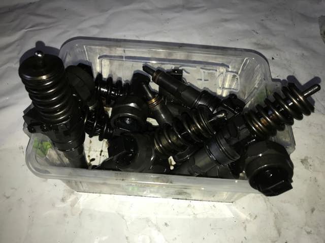 Форсунки 038130073F VAG