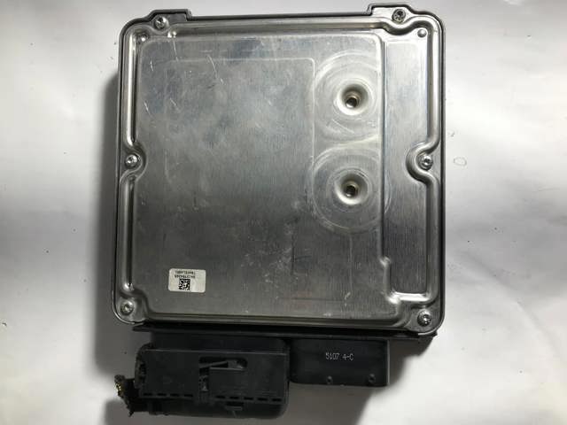 Модуль управления двигателем 03G906016JD VAG