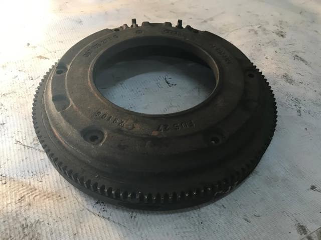 VAG 067105273G Маховик двигателя в наличии Кривой Рог