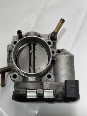 VAG 06A133062D Дроссельная заслонка в наличии Киев