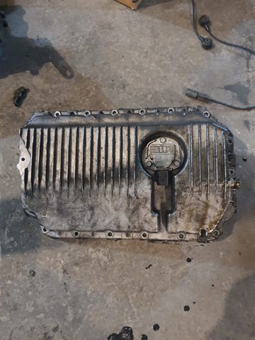 Поддон масляный картера двигателя, нижняя часть (київ) 06E103604G
