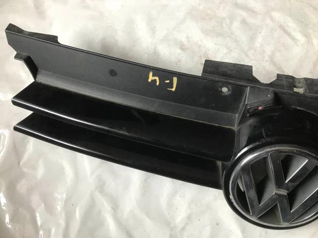 1J0853655G Решетка радиатора купить Киев