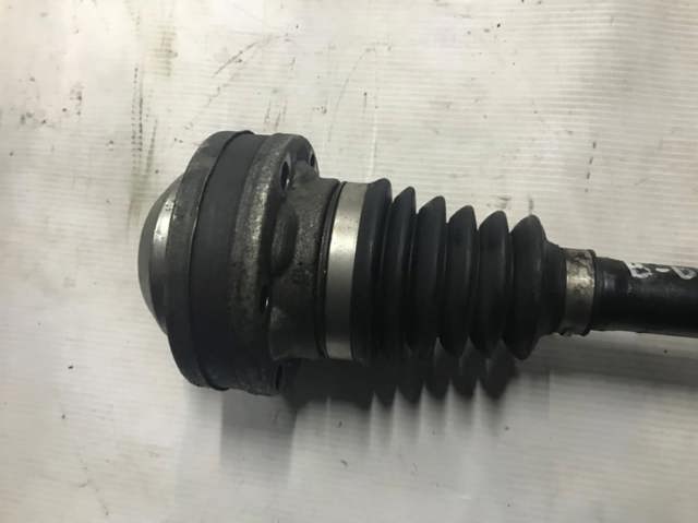 VAG 1K0407271JK Полуось (привод) передняя левая в наличии Киев