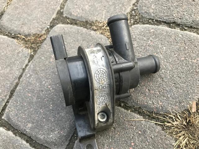 VAG 1K0965561L Помпа водяная (насос) охлаждения, дополнительный электрический в наличии Павлоград