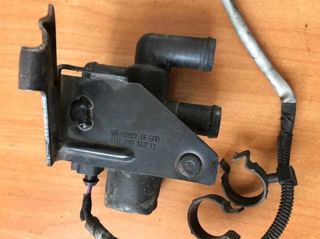 1T0820036C VAG Кран печки (отопителя) купить в Черкассы