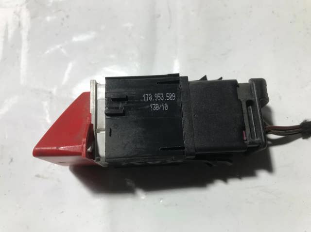 Кнопка аварийной сигнализации 1T0953509 VAG