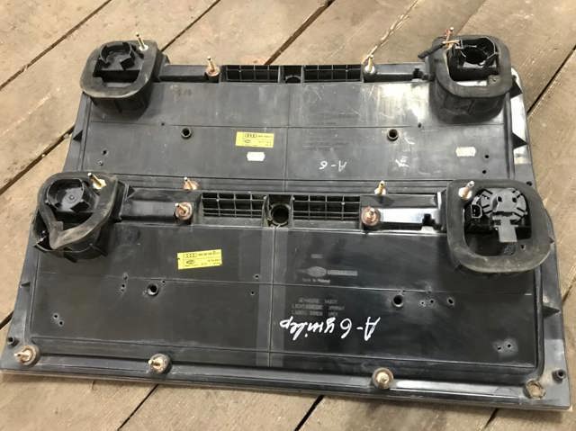 4B9945695D VAG Фонарь подсветки заднего номерного знака купить в Павлоград