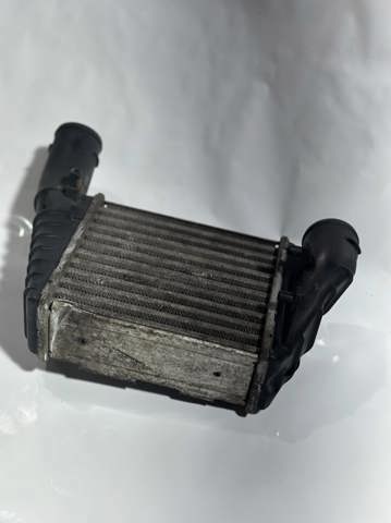 59145806 VAG Радиатор интеркуллера купить в Чернигов